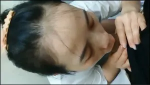 Gấu quảng nam lén lút bú bú cho bạn trai trong phòng tắm